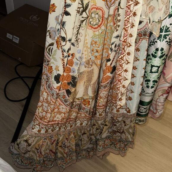 13 NWOT 949.00 CAMILLA High Low Hem Off Shoulder Dress
Honour Of Heirlooms SMALL - Picture 12 of 14